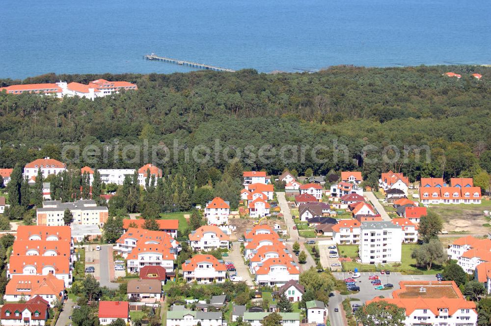 Aerial photograph Graal-Müritz - Blick auf das Wohngebiet der HAWO Bauträger KG am Lerchenweg in unmittelbarer Strandnähe im Ostseeheilbad Graal-Müritz.