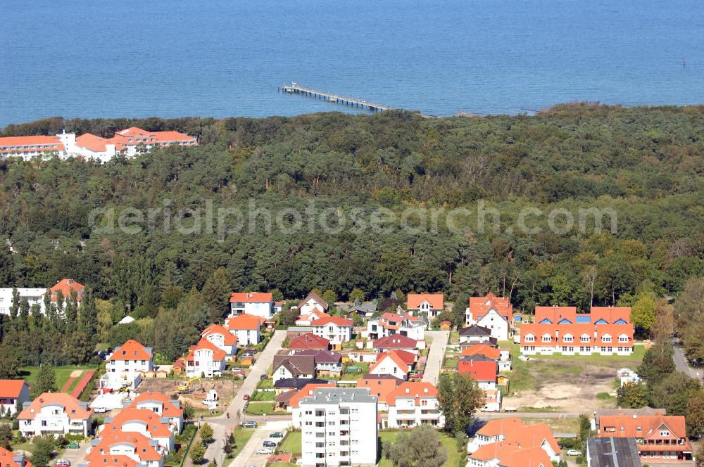 Graal-Müritz from the bird's eye view: Blick auf das Wohngebiet der HAWO Bauträger KG am Lerchenweg in unmittelbarer Strandnähe im Ostseeheilbad Graal-Müritz.