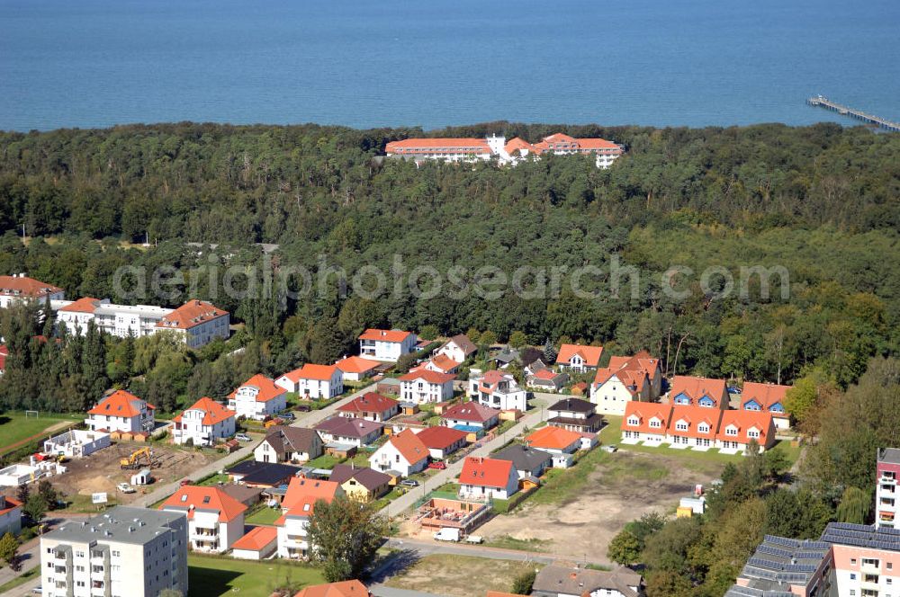 Graal-Müritz from above - Blick auf das Wohngebiet der HAWO Bauträger KG am Lerchenweg in unmittelbarer Strandnähe im Ostseeheilbad Graal-Müritz.