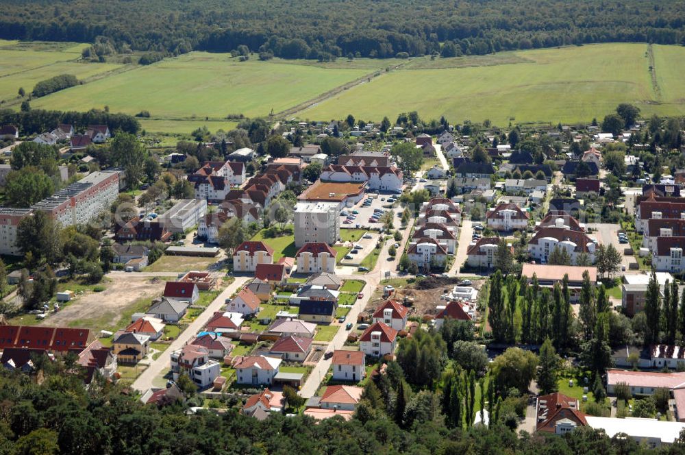 Graal-Müritz from above - Blick auf das Wohngebiet der HAWO Bauträger KG am Lerchenweg in unmittelbarer Strandnähe im Ostseeheilbad Graal-Müritz.