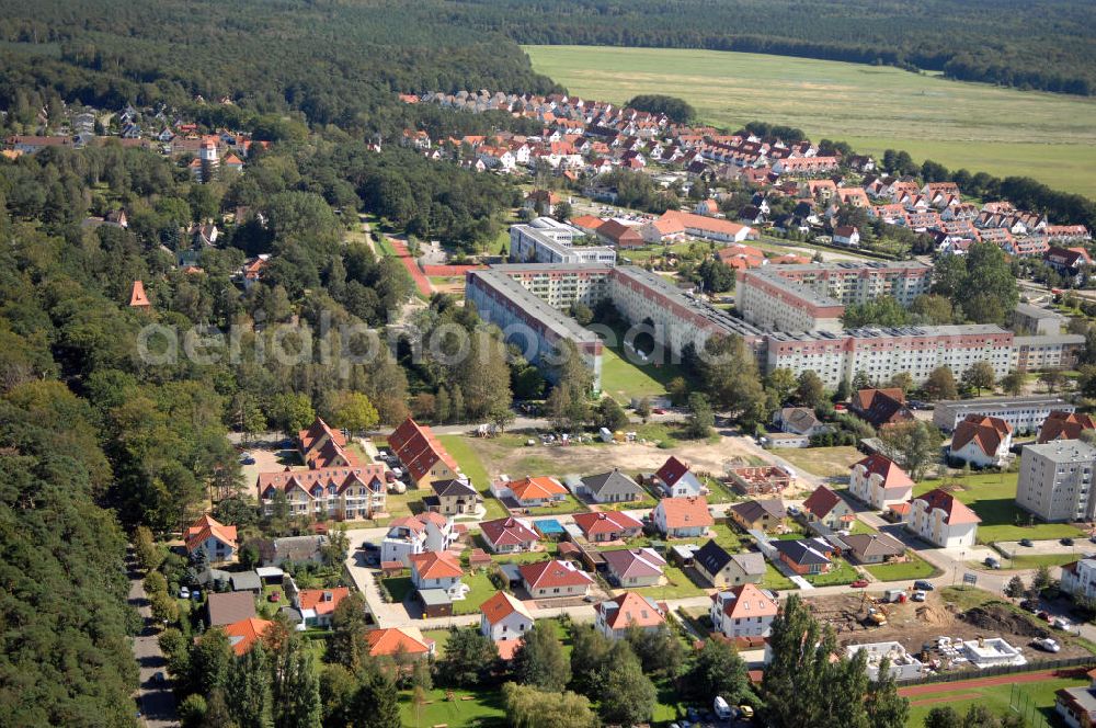 Graal-Müritz from above - Blick auf das Wohngebiet der HAWO Bauträger KG am Lerchenweg in unmittelbarer Strandnähe im Ostseeheilbad Graal-Müritz.