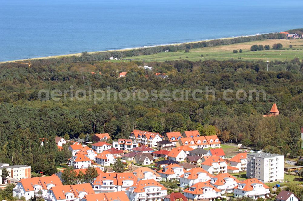 Graal-Müritz from above - Blick auf das Wohngebiet der HAWO Bauträger KG am Lerchenweg in unmittelbarer Strandnähe im Ostseeheilbad Graal-Müritz.