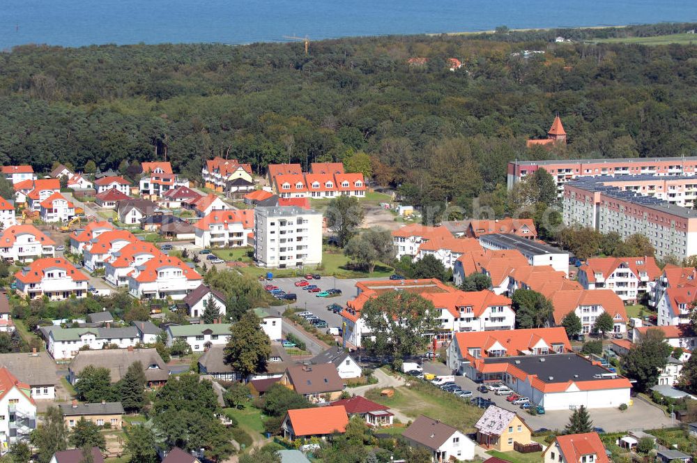 Graal-Müritz from the bird's eye view: Blick auf das Wohngebiet der HAWO Bauträger KG am Lerchenweg in unmittelbarer Strandnähe im Ostseeheilbad Graal-Müritz.