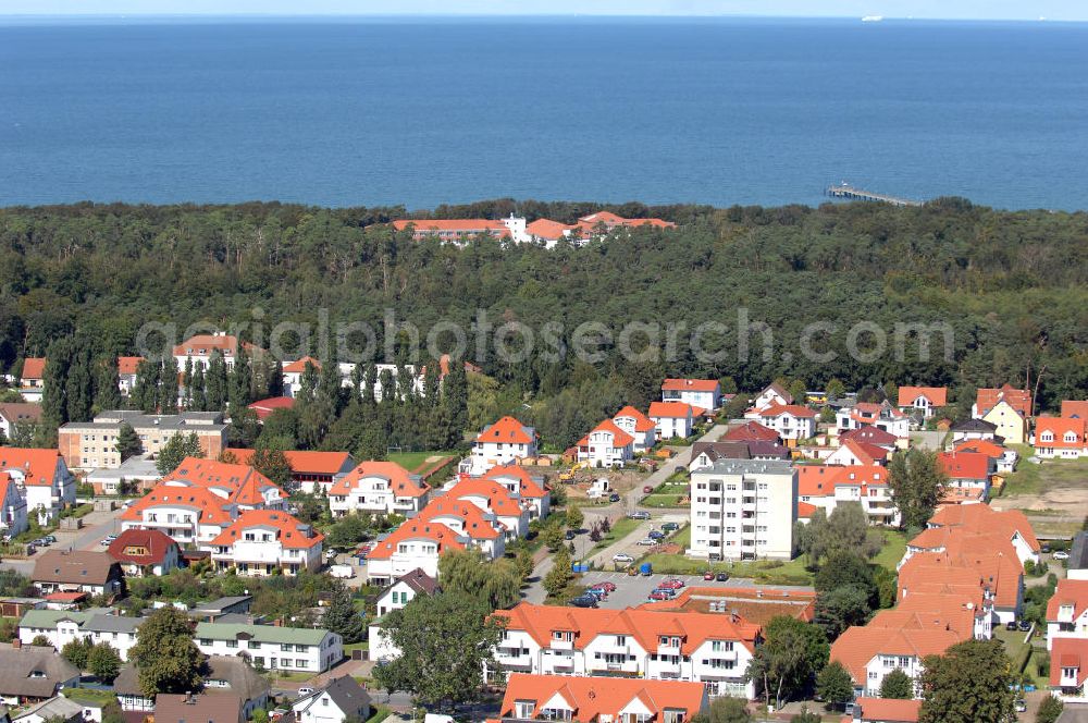 Aerial photograph Graal-Müritz - Blick auf das Wohngebiet der HAWO Bauträger KG am Lerchenweg in unmittelbarer Strandnähe im Ostseeheilbad Graal-Müritz.