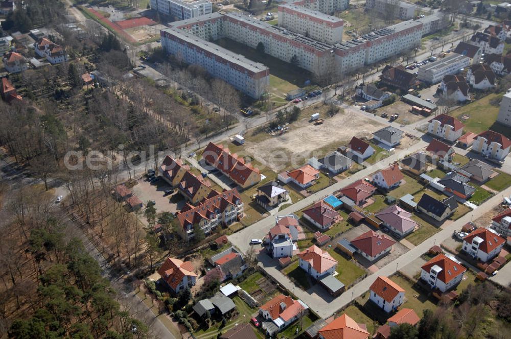 Aerial photograph Graal-Müritz - Blick auf das Wohngebiet der HAWO Bauträger KG Zur Eselswiese in unmittelbarer Strandnähe im Ostseeheilbad Graal-Müritz.