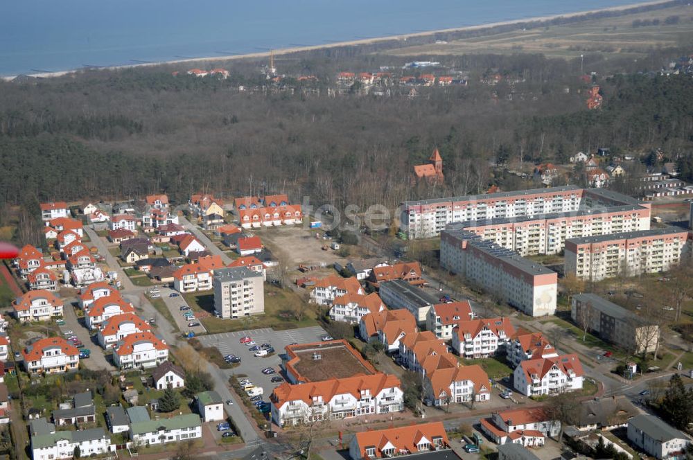 Aerial photograph Graal-Müritz - Blick auf das Wohngebiet der HAWO Bauträger KG Zur Eselswiese in unmittelbarer Strandnähe im Ostseeheilbad Graal-Müritz.