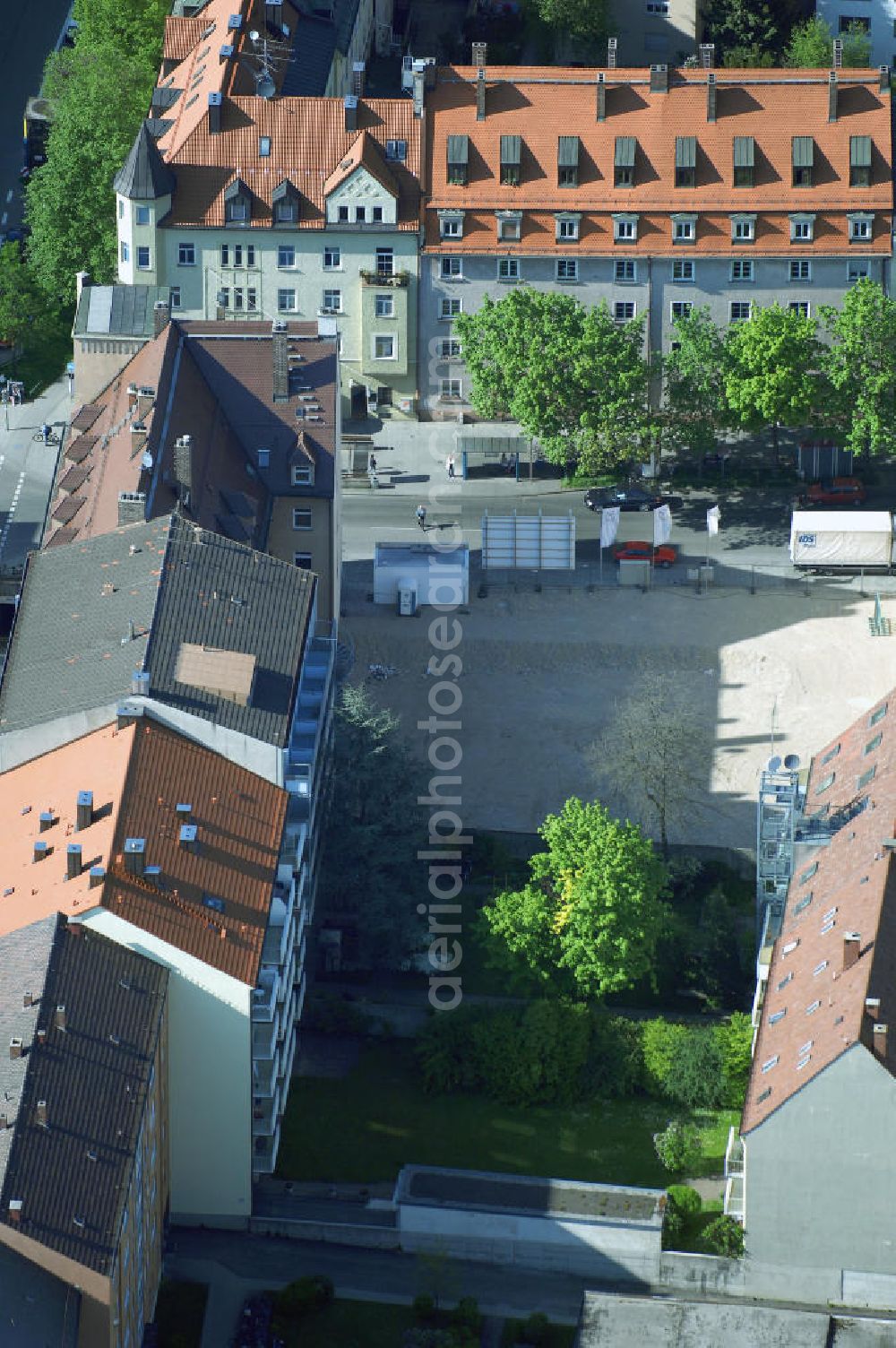 München from the bird's eye view: Baustelle des Wohnneubaugebietes an der Implerstrasse / Thalkirchnerstrasse in München - Sendling. Ein Projekt der Concept Bau - Premier GmbH.