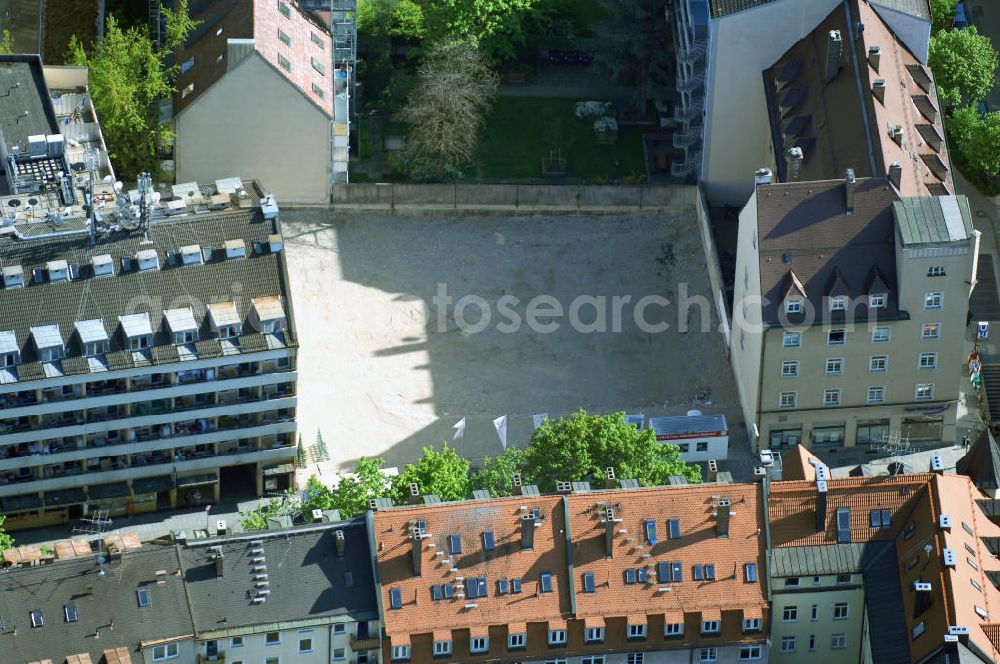 Aerial image München - Baustelle des Wohnneubaugebietes an der Implerstrasse / Thalkirchnerstrasse in München - Sendling. Ein Projekt der Concept Bau - Premier GmbH.