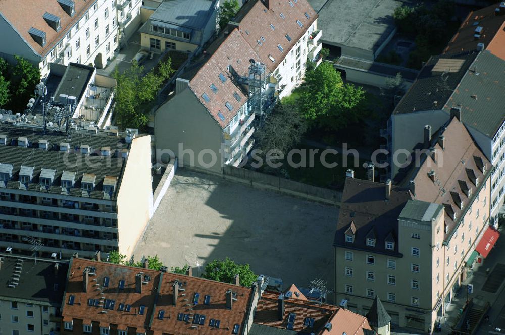 München from above - Baustelle des Wohnneubaugebietes an der Implerstrasse / Thalkirchnerstrasse in München - Sendling. Ein Projekt der Concept Bau - Premier GmbH.