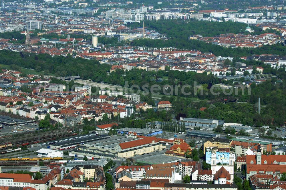 München from the bird's eye view: Baustelle des Wohnneubaugebietes an der Implerstrasse / Thalkirchnerstrasse in München - Sendling. Ein Projekt der Concept Bau - Premier GmbH.