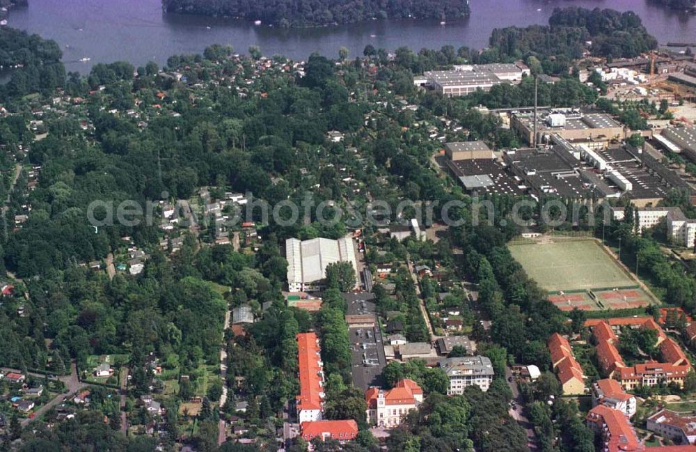 Aerial photograph Berlin - Spandau - Wohnneubauobjekt in der Niederneuendorfer Allee 12-16 in Spandau (ALLBAU GmbH)