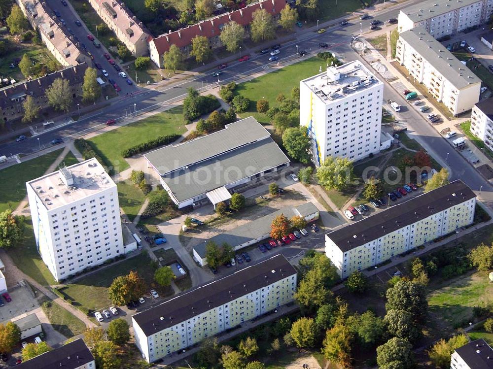 Hennigsdorf from the bird's eye view: 05.10.2004 Wohnparadies Hennigsdorf in der Fontanestr.91, 16761 Hennigsdorf der Firmengruppe Bozkurt.