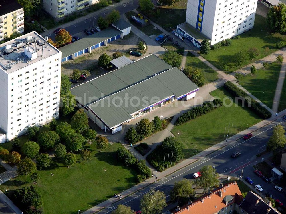 Aerial image Hennigsdorf - 05.10.2004 Wohnparadies Hennigsdorf in der Fontanestr.91, 16761 Hennigsdorf der Firmengruppe Bozkurt.