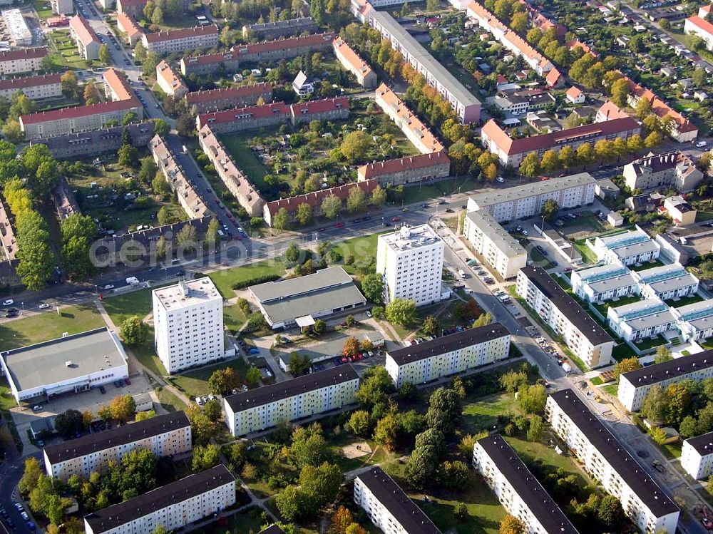 Hennigsdorf from the bird's eye view: 05.10.2004 Wohnparadies Hennigsdorf in der Fontanestr.91, 16761 Hennigsdorf der Firmengruppe Bozkurt.