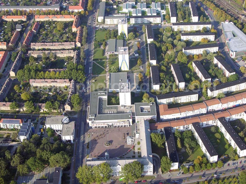 Hennigsdorf from the bird's eye view: 05.10.2004 Wohnparadies Hennigsdorf in der Fontanestr.91, 16761 Hennigsdorf der Firmengruppe Bozkurt.