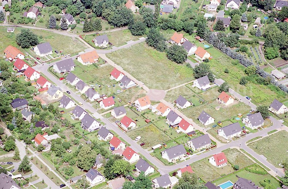 Aerial photograph Fredersdorf bei Strausberg - Brandenburg - Wohnpark Fredersdorf Brandenburg Einfamilienhäuser der Addit Bau GmbH