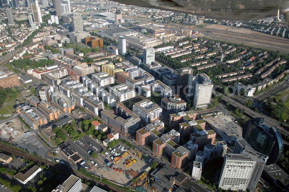 Aerial image Frankfurt am Main - Wohnpark und Gewerbepark Athlon Place der HVB Immobilen AG an der Theodor-Heuss-Allee / City West. Kontakt: HVB Immobilien AG, Marketing Susanne Himmel; E-Mail: susanne.himmel@hvbprojekt.de