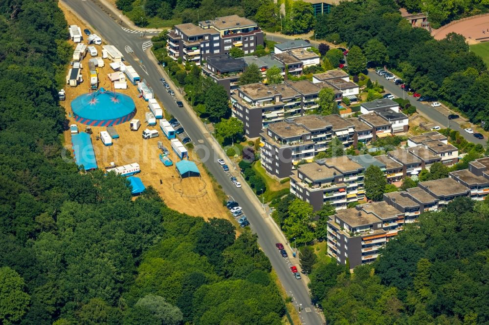 Hattingen from above - Residential area of the multi-family house settlement - Wohnpark Hoelter Busch in Hattingen in the state North Rhine-Westphalia, Germany