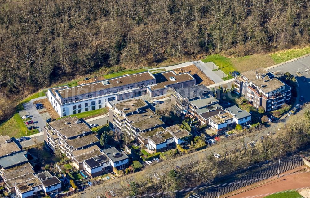 Hattingen from above - Residential area of the multi-family house settlement - Wohnpark Hoelter Busch with a new building of a kindergarten in Hattingen at Ruhrgebiet in the state North Rhine-Westphalia, Germany