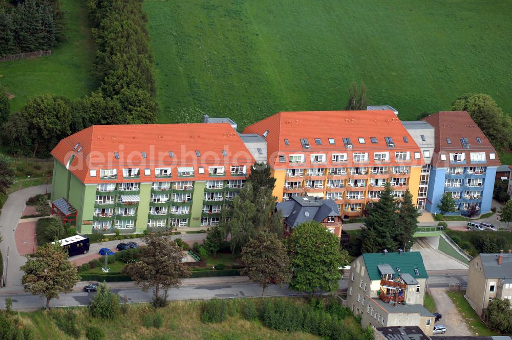 Burgstädt from above - Blick auf den Wohnpark Lindenhof. Betreutes Wohnen für Senioren / Seniorenheim. Kontakt: Chemnitzer Straße 23 a / b, 09217 Burgstädt, Tel. 03724 646420, Fax 03724 646411, E-Mail er-Wolfgang Gerber@t-online.de,