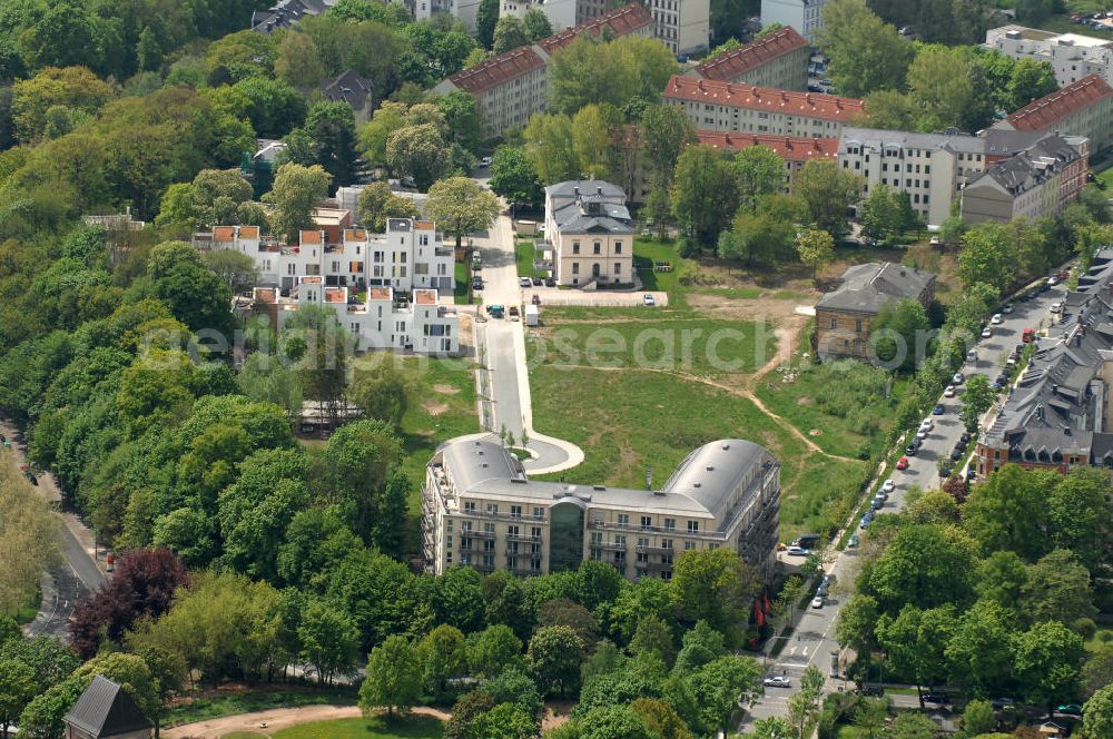 Aerial image Chemnitz - Blick auf das Wohngebiet an der Salzstraße / Abteiweg in 09113 Chemnitz. Der Wohnpark Am Schloßteich ist ein Entwicklungegebiet der HVB Immobilien AG in Sachsen. View of the residential area at the Salt Road / Abteiweg in 09113 Chemnitz. The residential park At Castle Lake is a developing area of the lung HVB Immobilien AG in Saxony.