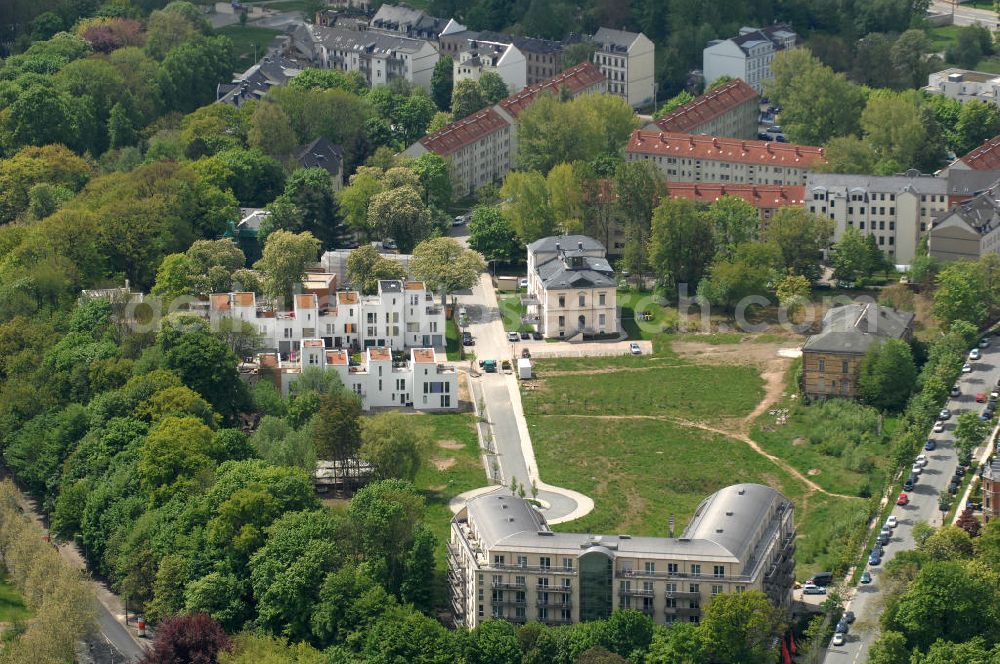 Aerial photograph Chemnitz - Blick auf das Wohngebiet an der Salzstraße / Abteiweg in 09113 Chemnitz. Der Wohnpark Am Schloßteich ist ein Entwicklungegebiet der HVB Immobilien AG in Sachsen. View of the residential area at the Salt Road / Abteiweg in 09113 Chemnitz. The residential park At Castle Lake is a developing area of the lung HVB Immobilien AG in Saxony.