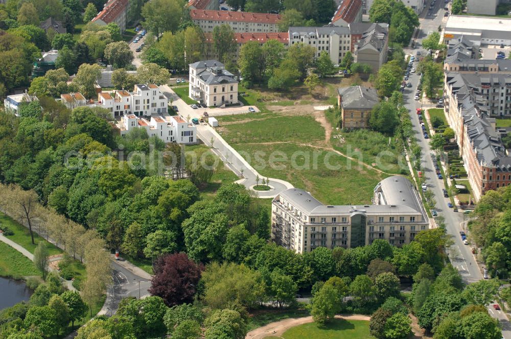 Aerial image Chemnitz - Blick auf das Wohngebiet an der Salzstraße / Abteiweg in 09113 Chemnitz. Der Wohnpark Am Schloßteich ist ein Entwicklungegebiet der HVB Immobilien AG in Sachsen. View of the residential area at the Salt Road / Abteiweg in 09113 Chemnitz. The residential park At Castle Lake is a developing area of the lung HVB Immobilien AG in Saxony.