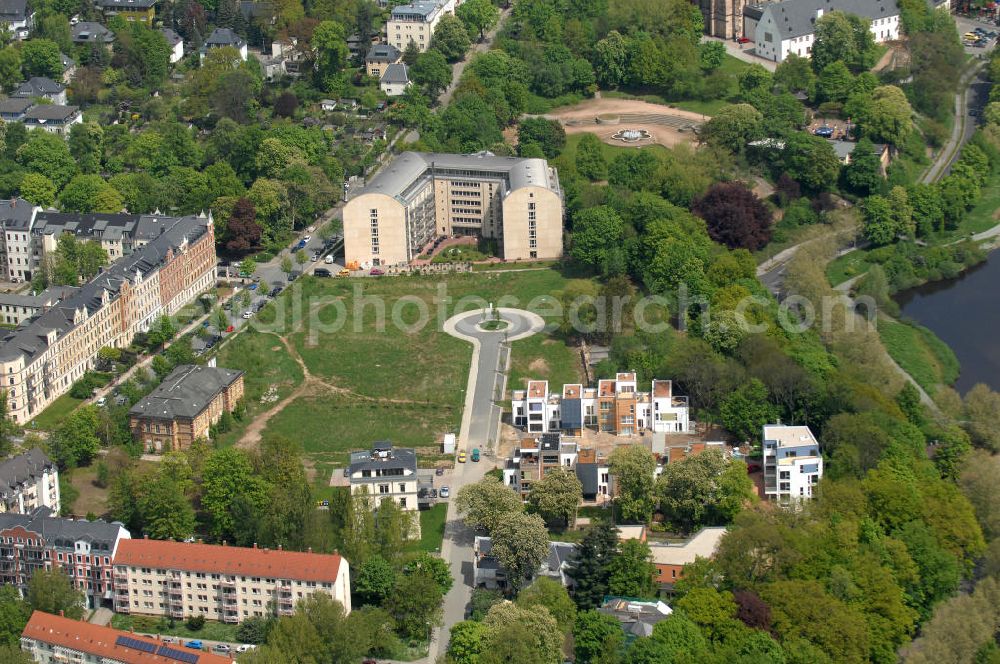 Aerial image Chemnitz - Blick auf das Wohngebiet an der Salzstraße / Abteiweg in 09113 Chemnitz. Der Wohnpark Am Schloßteich ist ein Entwicklungegebiet der HVB Immobilien AG in Sachsen. View of the residential area at the Salt Road / Abteiweg in 09113 Chemnitz. The residential park At Castle Lake is a developing area of the lung HVB Immobilien AG in Saxony.