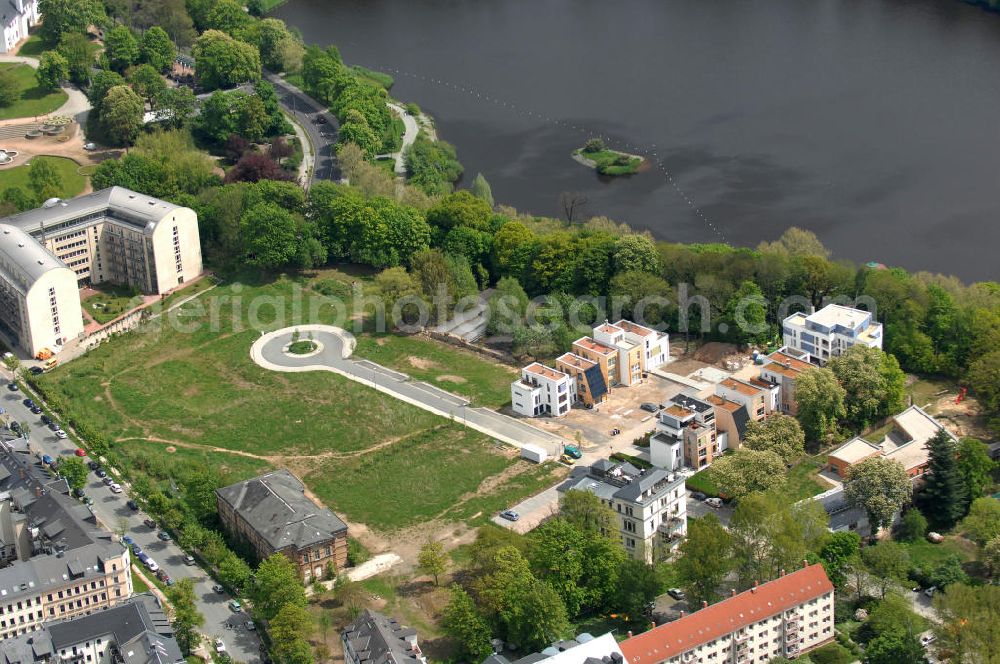 Aerial image Chemnitz - Blick auf das Wohngebiet an der Salzstraße / Abteiweg in 09113 Chemnitz. Der Wohnpark Am Schloßteich ist ein Entwicklungegebiet der HVB Immobilien AG in Sachsen. View of the residential area at the Salt Road / Abteiweg in 09113 Chemnitz. The residential park At Castle Lake is a developing area of the lung HVB Immobilien AG in Saxony.