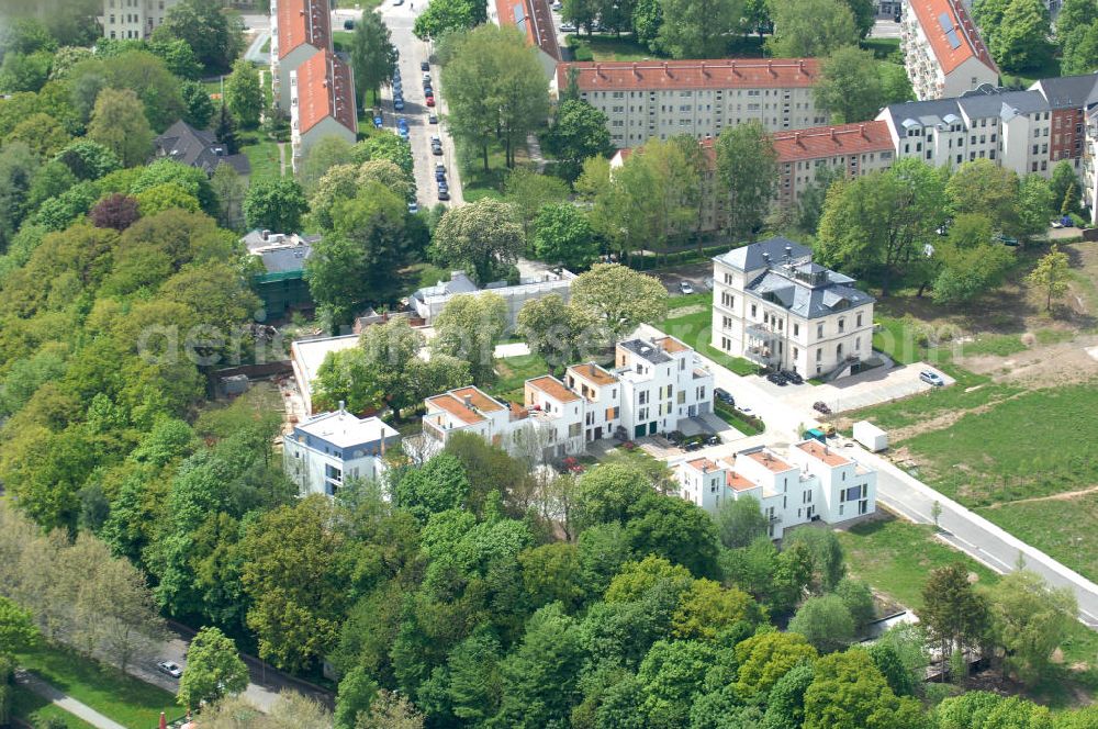 Aerial image Chemnitz - Blick auf das Wohngebiet an der Salzstraße / Abteiweg in 09113 Chemnitz. Der Wohnpark Am Schloßteich ist ein Entwicklungegebiet der HVB Immobilien AG in Sachsen. View of the residential area at the Salt Road / Abteiweg in 09113 Chemnitz. The residential park At Castle Lake is a developing area of the lung HVB Immobilien AG in Saxony.