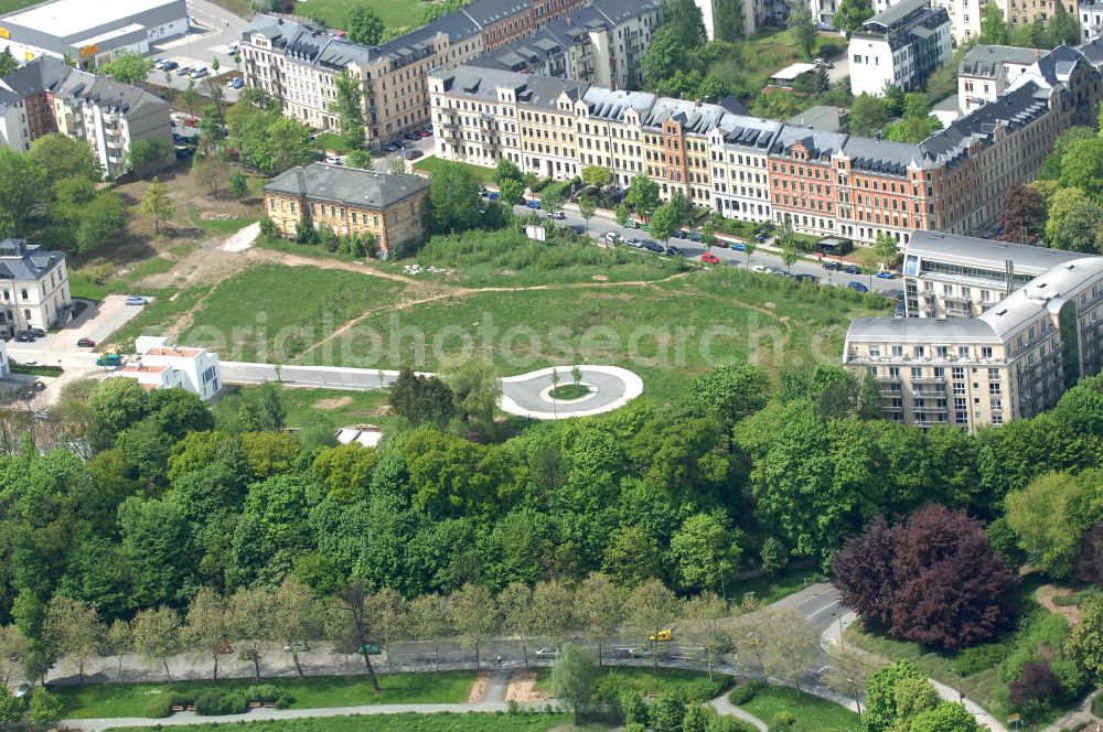 Aerial photograph Chemnitz - Blick auf das Wohngebiet an der Salzstraße / Abteiweg in 09113 Chemnitz. Der Wohnpark Am Schloßteich ist ein Entwicklungegebiet der HVB Immobilien AG in Sachsen. View of the residential area at the Salt Road / Abteiweg in 09113 Chemnitz. The residential park At Castle Lake is a developing area of the lung HVB Immobilien AG in Saxony.