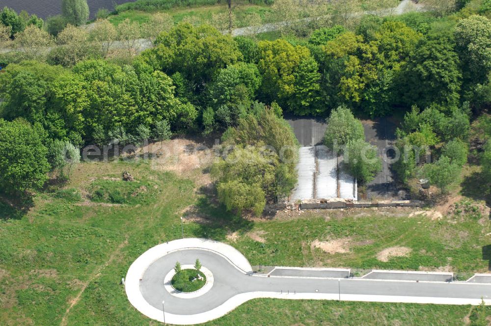 Aerial image Chemnitz - Blick auf das Wohngebiet an der Salzstraße / Abteiweg in 09113 Chemnitz. Der Wohnpark Am Schloßteich ist ein Entwicklungegebiet der HVB Immobilien AG in Sachsen. View of the residential area at the Salt Road / Abteiweg in 09113 Chemnitz. The residential park At Castle Lake is a developing area of the lung HVB Immobilien AG in Saxony.