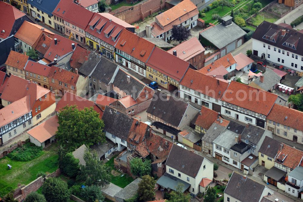 Kelbra from the bird's eye view: Housing estate of half-timbered houses in the inner city of Kelbra in Saxony-Anhalt. Kelba is situated in the Kyffhäuser mountains and is a popular place of departure for trips to the resin