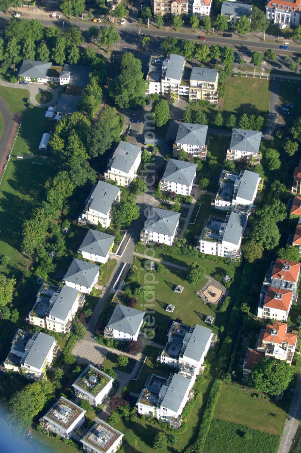 Potsdam - Babelsberg from above - Blick auf die Wohnsiedlung Glienicker Horn der Berliner Vorstadt, am Ufer der Babelsberger Enge. View of the housing estate Glienicker Horn of the Berlin suburb, on the banks of the Babelsber strait.