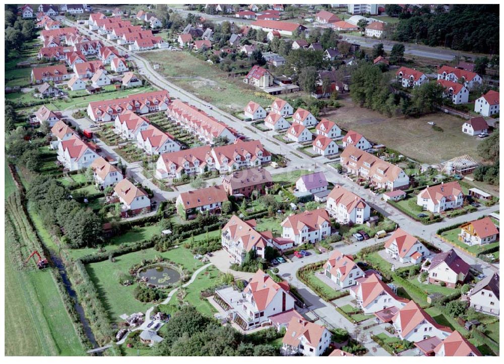 Aerial photograph Graal-Müritz / Mecklenburg Vorpommern - Wohnsiedlung der HAWO KG in Graal - Müritz Mecklenburg Vorpommern / 27.09.02