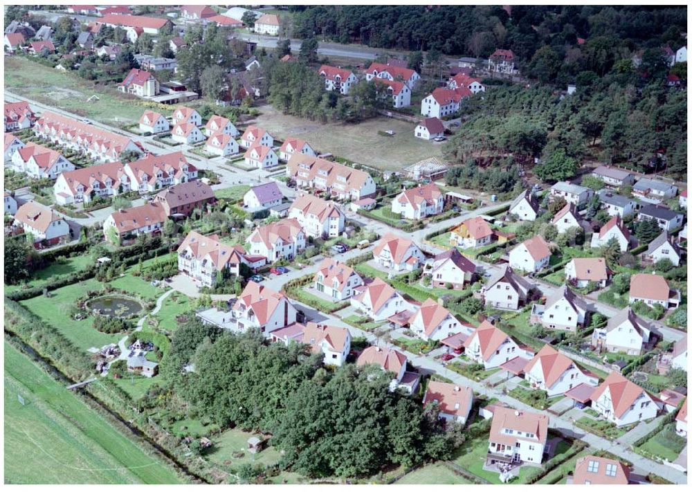 Aerial image Graal-Müritz / Mecklenburg Vorpommern - Wohnsiedlung der HAWO KG in Graal - Müritz Mecklenburg Vorpommern / 27.09.02