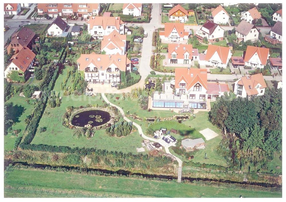 Aerial photograph Graal-Müritz / Mecklenburg Vorpommern - Wohnsiedlung der HAWO KG in Graal - Müritz Mecklenburg Vorpommern / 27.09.02