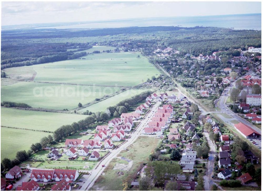 Graal-Müritz / Mecklenburg Vorpommern from above - Wohnsiedlung der HAWO KG in Graal - Müritz Mecklenburg Vorpommern / 27.09.02