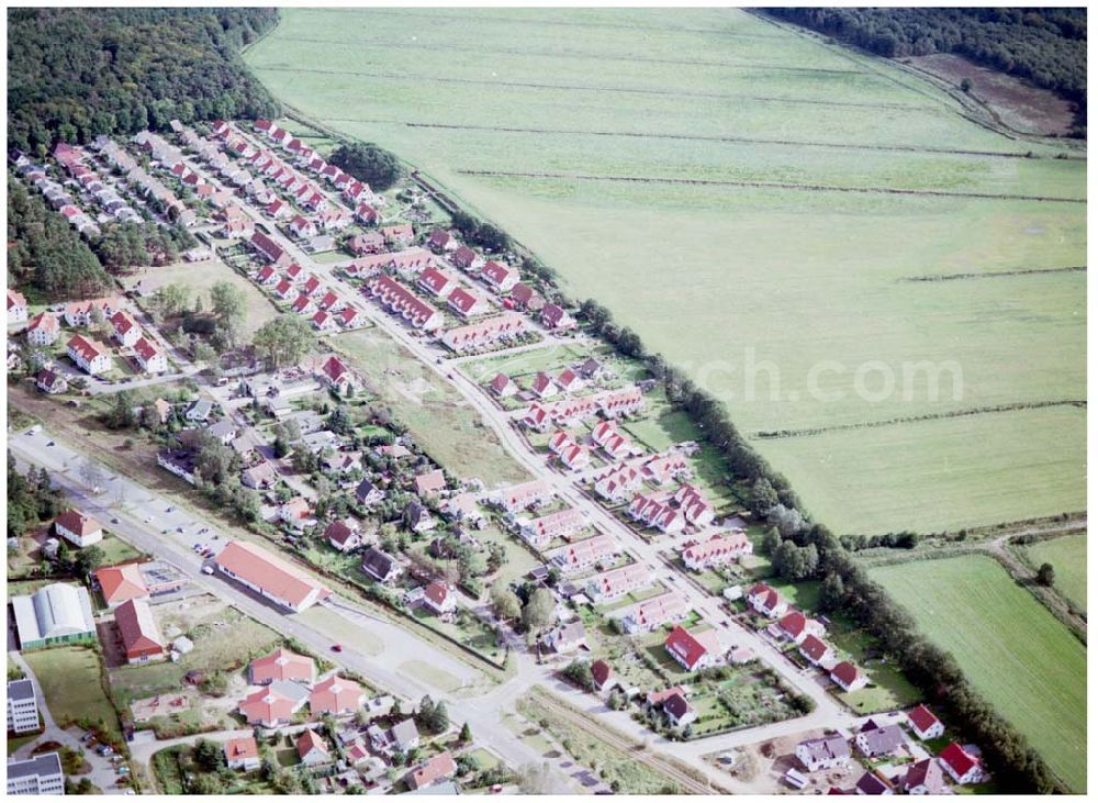 Graal-Müritz / Mecklenburg Vorpommern from above - Wohnsiedlung der HAWO KG in Graal - Müritz Mecklenburg Vorpommern / 27.09.02