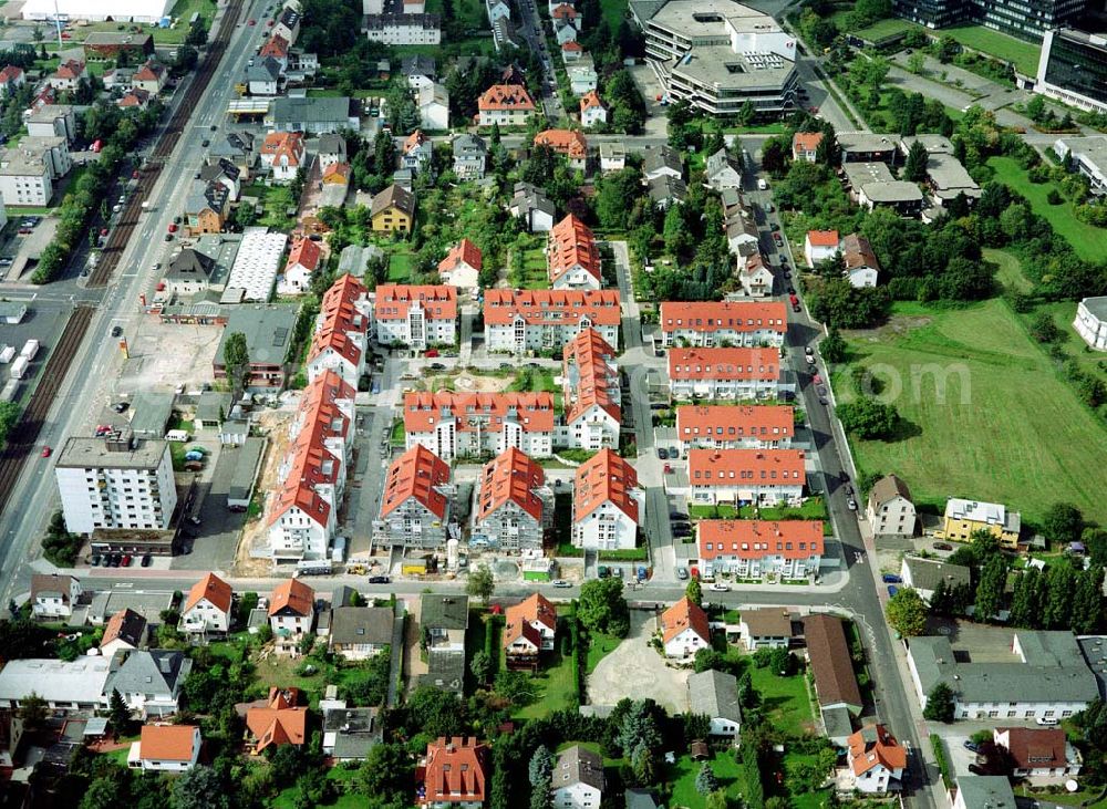 Oberursel / Hessen from the bird's eye view: Wohnsiedlung der MÜBAU AG an der Lahnstraße in Oberursel (Nähe U-Bahnhof Lahnstraße).