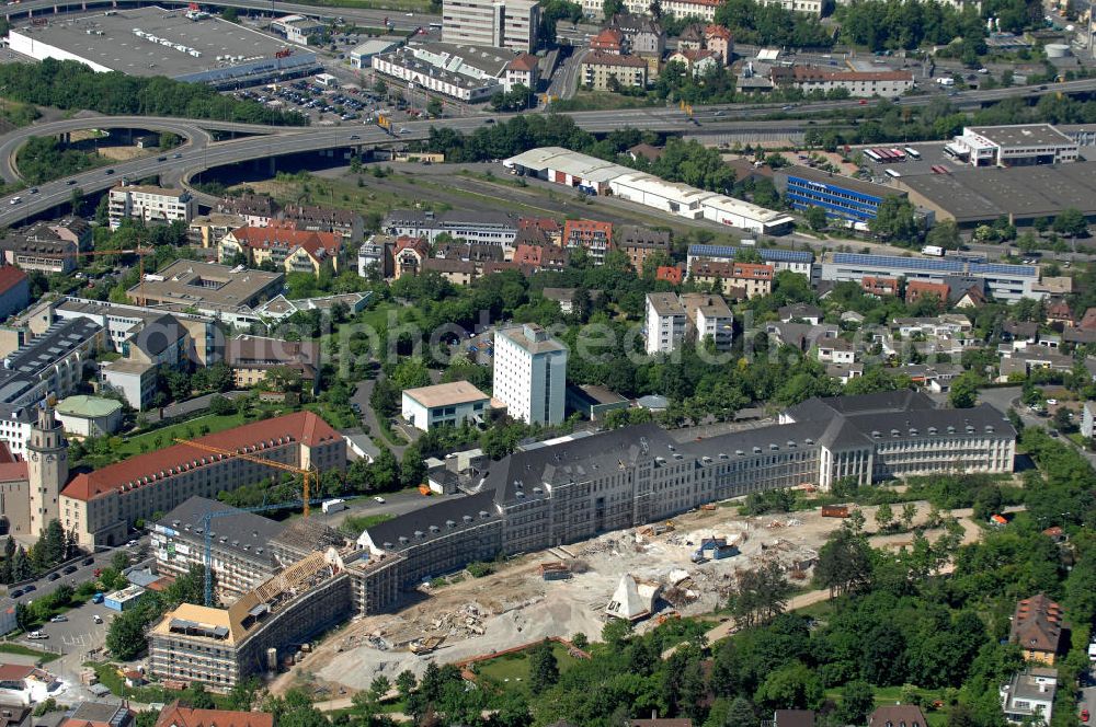 Aerial image Würzburg - Das ehemalige US-Hospital am Mönchberg. Das denkmalgeschützte Gebäude ist Teil der neuen Wohnsiedlung Mönchberg Park. Bauherr ist die Maiberg Wohnbau GmbH. The former U.S. hospital at the Monchsberg. The listed building is part of the new housing development Mönchsberg Park.