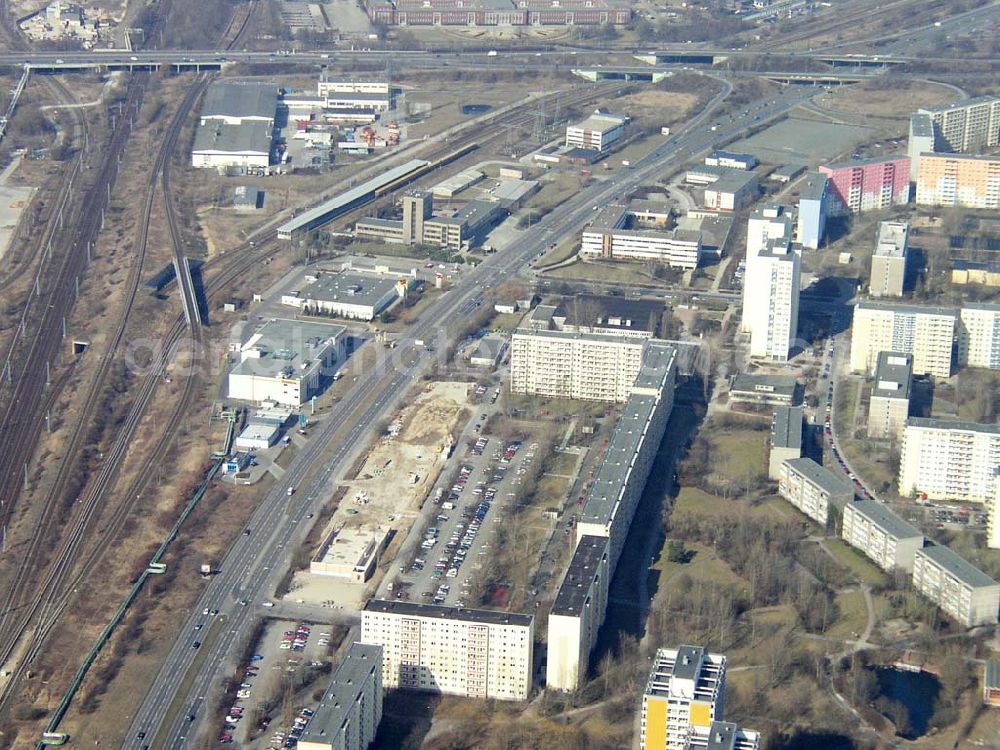 Berlin - MARZAHN from above - Wohnsiedlung an der Märkischen Allee in Berlin-Marzahn. 16.03.03