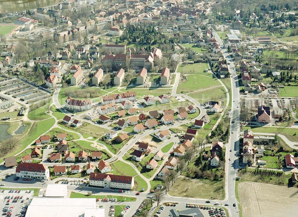 Bischofswerda / Sachsen from the bird's eye view: Wohnsiedlung im Nordosten von Bautzen am Bereich der Bautzener Straße / Karl-Maria-von-Weber-Straße.