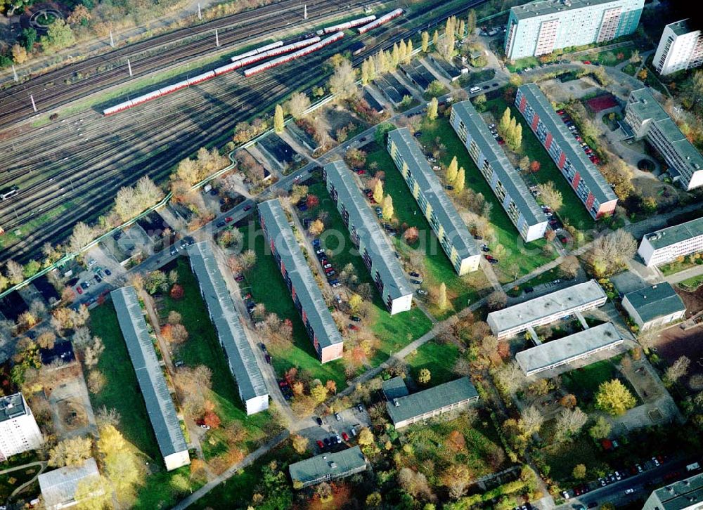 Aerial photograph Berlin - Lichtenberg - Wohnsiedlung der PRIMA Wohnbauten Privatisierungsmanagement GmbH Rosenfelder Ring 65-123,