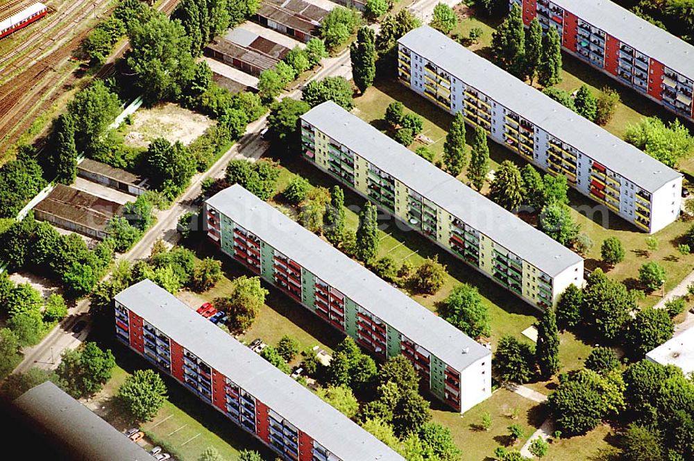 Berlin - Lichtenberg from above - Wohnsiedlung der PRIMA Wohnbauten Privatisierungsmanagement GmbH Rosenfelder Ring 65-123,