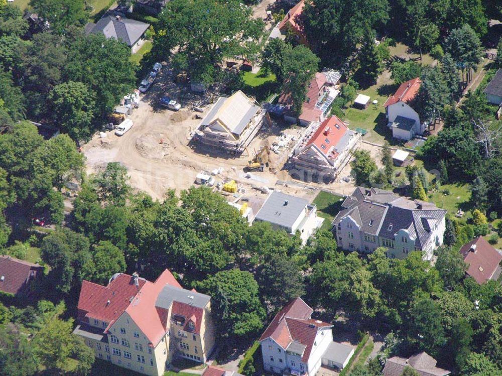 Aerial photograph Berlin - 20.06.2005 Wohnsiedlungsneubau der PREMIER-Deutschland GmbH, an der Bondickenstr./Nimrodstr. in Berlin-Reinickendorf