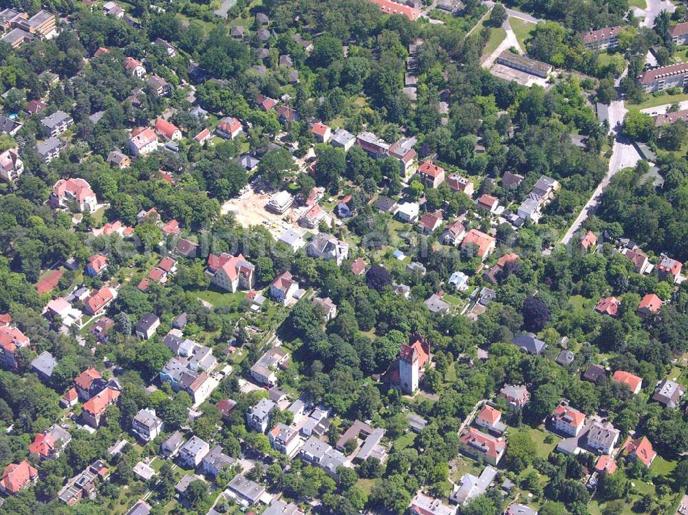 Aerial photograph Berlin - Wohnsiedlungsneubau der PREMIER-Deutschland GmbH, an der Bondickenstr./Nimrodstr. in Berlin-Reinickendorf