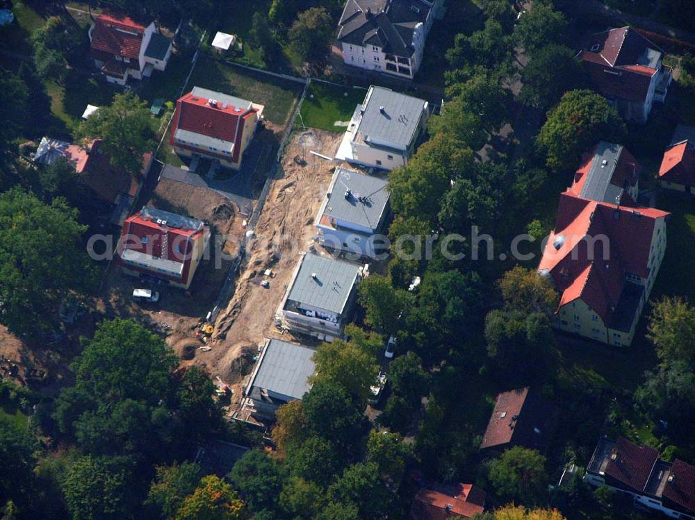 Aerial image Berlin Reinickendorf - 05.10.2005 Berlin-Reinickendorf Wohnsiedlungsneubau der PREMIER-Deutschland GmbH, an der Bondickenstr./Nimrodstr. in Berlin-Reinickendorf