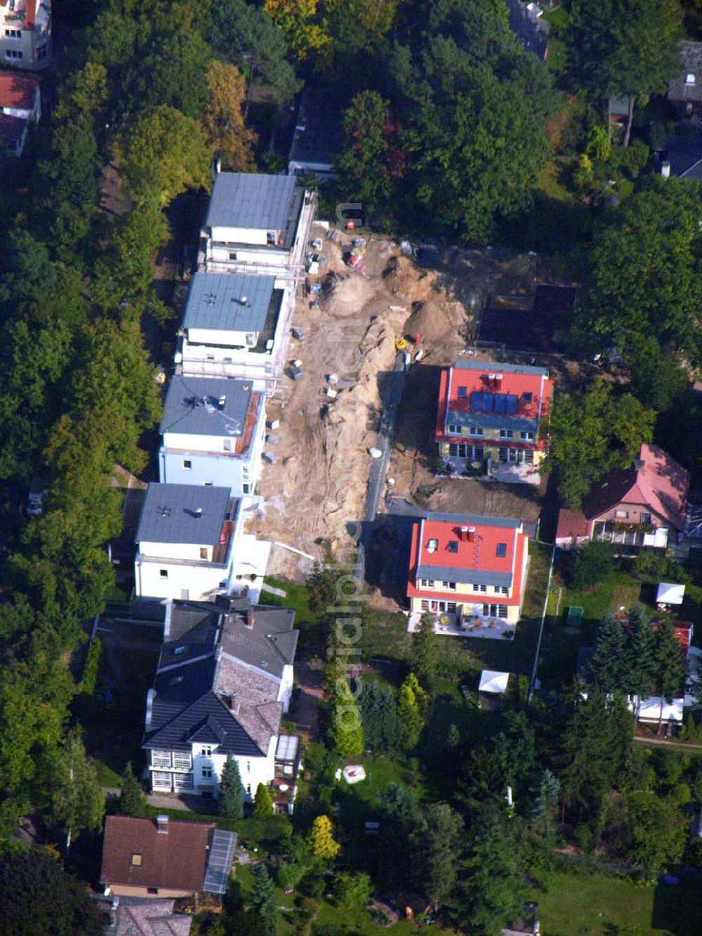 Berlin Reinickendorf from above - 05.10.2005 Berlin-Reinickendorf Wohnsiedlungsneubau der PREMIER-Deutschland GmbH, an der Bondickenstr./Nimrodstr. in Berlin-Reinickendorf