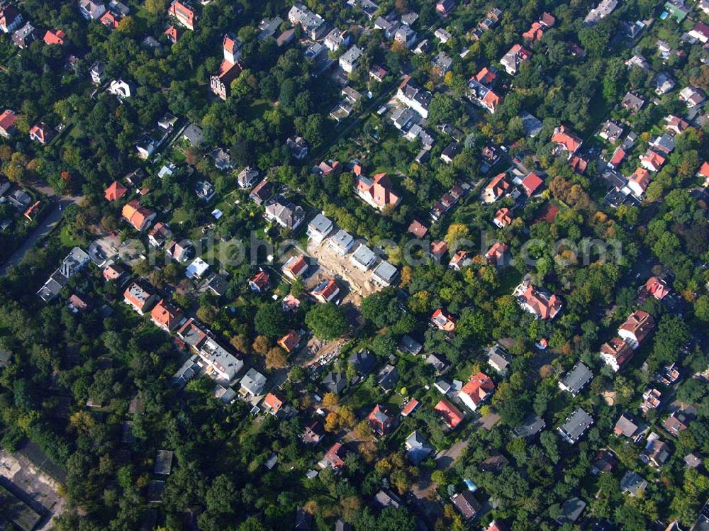 Berlin Reinickendorf from above - 05.10.2005 Berlin-Reinickendorf Wohnsiedlungsneubau der PREMIER-Deutschland GmbH, an der Bondickenstr./Nimrodstr. in Berlin-Reinickendorf